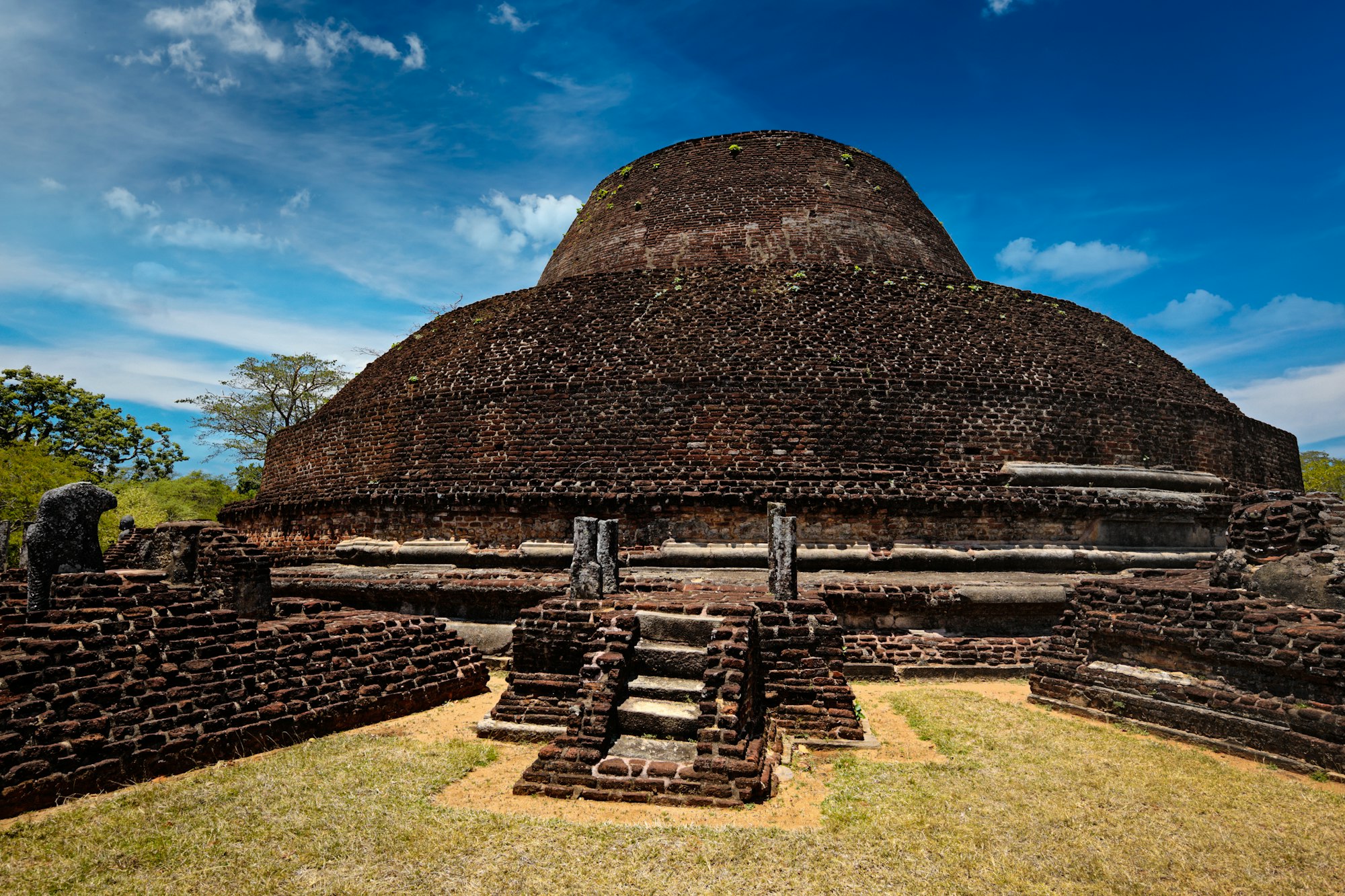 Ancient Buddhist dagoba stupe Pabula Vihara. Sri Lanka